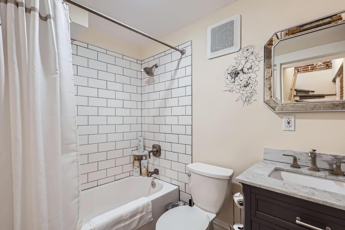 4br Family W Yard Monthly In Congress Park *