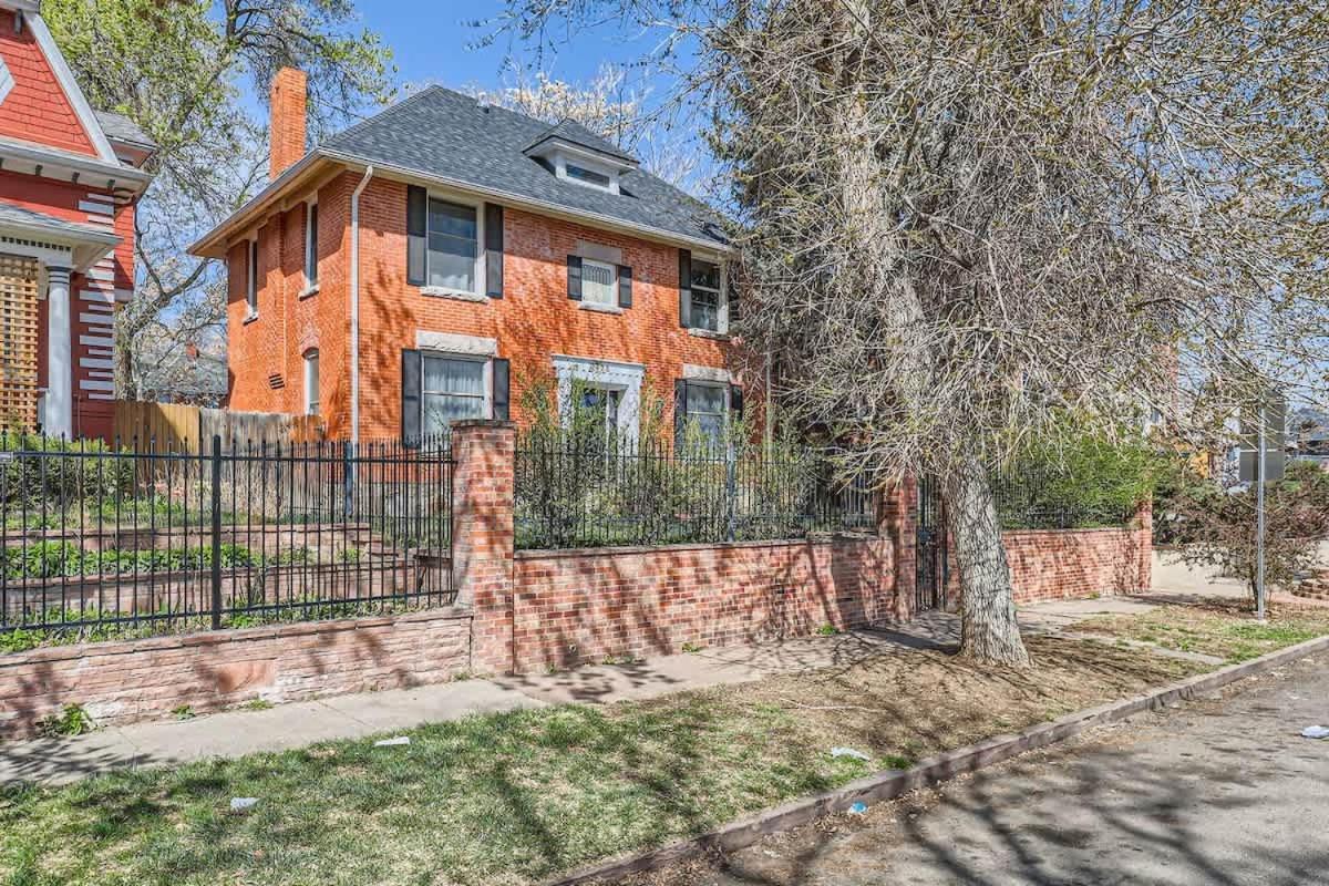 4br Family W Yard Monthly In Congress Park Denver